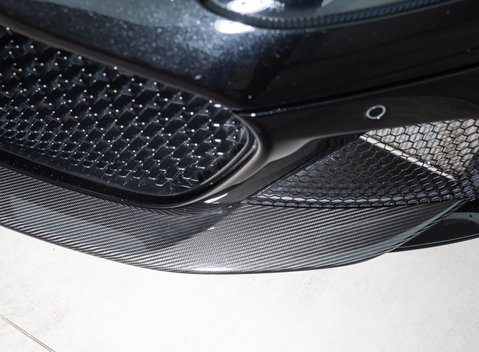 Aston Martin DBS Superleggera 28