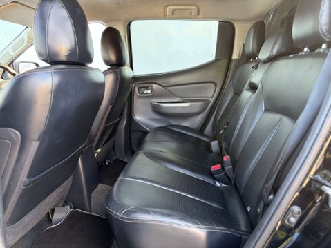Mitsubishi L200 2.4 L200 Warrior DI-D 4WD 57
