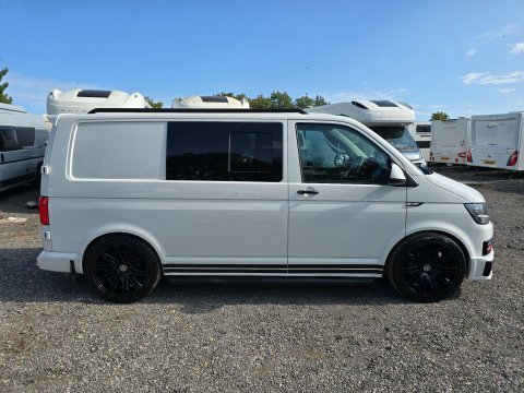 Volkswagen Campervan 7