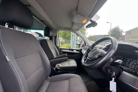 Volkswagen Caravelle 2.0 TDI BlueMotion Tech SE MPV 5dr Diesel DSG Euro 6 (s/s) (150 ps) 15