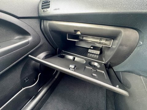 Kia Venga 2 ECODYNAMICS 32