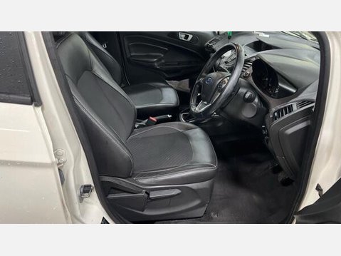 Ford Ecosport 1.0T EcoBoost Titanium 2WD Euro 5 (s/s) 5dr 6