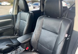 Mitsubishi Outlander PHEV 2.0h 12kWh GX4h CVT 4WD AUTO 25