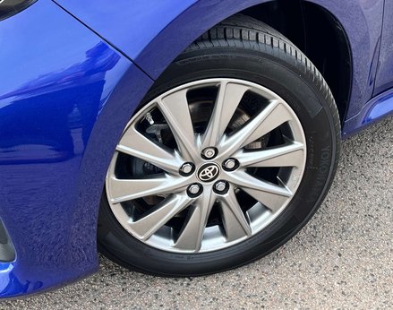 Toyota Yaris 1.5 Yaris Icon HEV CVT 5dr 3