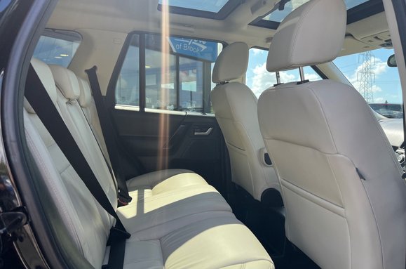 Land Rover Freelander SD4 METROPOLIS 25