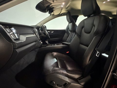 Volvo XC60 D4 MOMENTUM PRO AWD 20