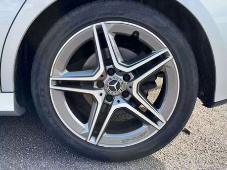 Mercedes-Benz A Class 1.3 A200 AMG Line (Executive) Hatchback 5dr Petrol 7G-DCT Euro 6 (s/s) (163 11