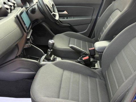 Dacia Duster 1.0 TCe Comfort Euro 6 (s/s) 5dr 31