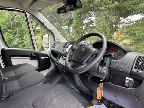 Peugeot Boxer 440 L4H2 17 Seat LIGHTWEIGHT Non-D1 Minibus Lite with Full width ramp. ULEZ 21