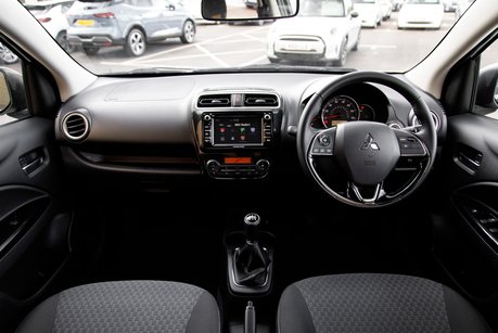 Mitsubishi Mirage 4