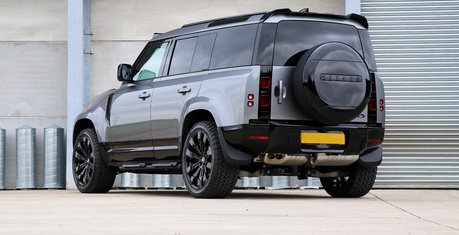 Land Rover Defender 110