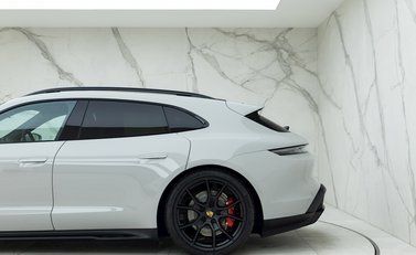 Porsche Taycan GTS Sport Turismo 27