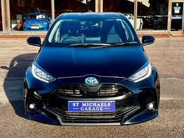 Toyota Yaris 1.5 Yaris Design HEV CVT 5dr 5