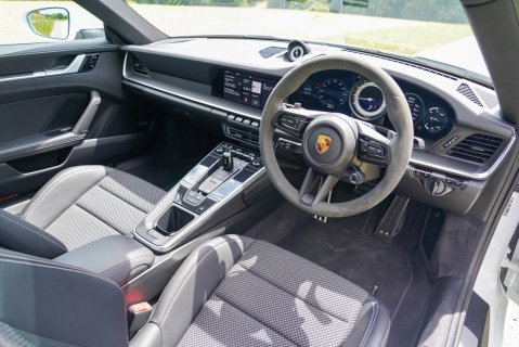 Porsche 911 CARRERA 4S 9