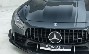 Mercedes-Benz AMG GT R PRO 28