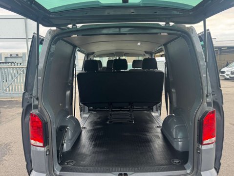 Volkswagen Transporter 2.0 TDI T30 Highline Kombi Double Cab 5dr Diesel DSG FWD SWB Euro 6 (s/s) ( 22
