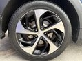 Hyundai TUCSON 2.0 CRDi Premium SE SUV 5dr Diesel Auto 4WD Euro 6 (185 ps) 16
