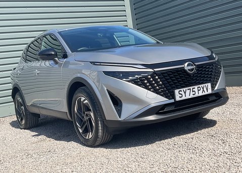 Nissan Qashqai DIG-T N-CONNECTA 7