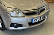 Vauxhall Tigra 1.4i 16v Exclusiv Convertible 2dr Petrol Manual (a/c) (146 g/km, 89 bhp) 35
