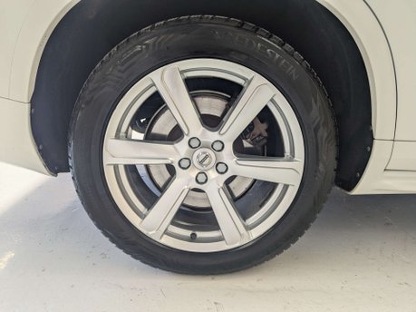 Volvo XC90 2.0 XC90 B5 MHEV AWD Auto 4WD 5dr 27