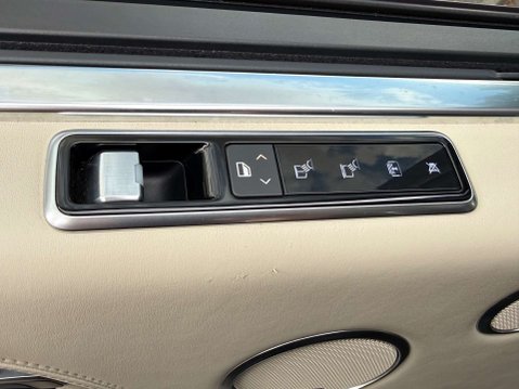 Land Rover Range Rover 4.4 Range Rover Autobiography SDV8 Auto 4WD 5dr 53