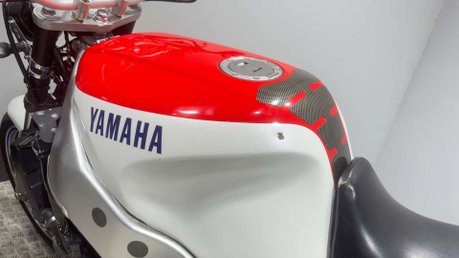 Yamaha FZR 1989 RUNNING PROJECT BIKE CLASSIC SPORTS BIKE NAKED 1000CC 13