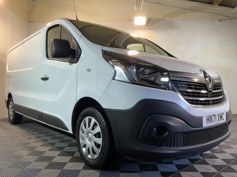 Renault Trafic 2.0 dCi ENERGY 30 Business+ LWB Standard Roof Euro 6 (s/s) 22