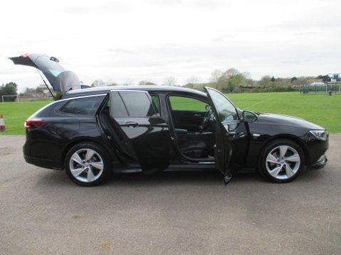Vauxhall Insignia 1.5i Turbo SRi VX Line Nav Sports Tourer Euro 6 (s/s) 5dr 9