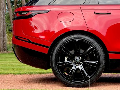 Land Rover Range Rover Velar R-DYNAMIC HSE 23