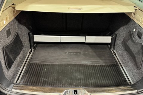 Skoda Superb LAURIN AND KLEMENT V6 DSG 48