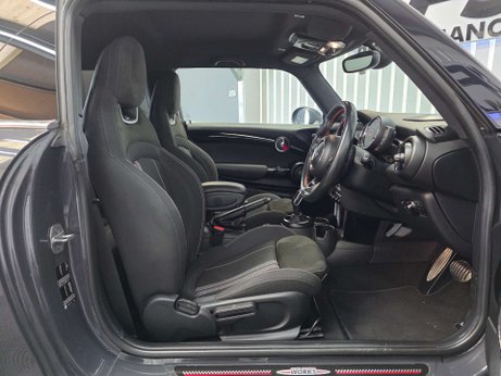 Mini Hatch 2.0 Cooper S GPF Hatchback 3dr Petrol Steptronic Euro 6 (s/s) (192 ps) 31