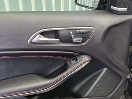 Mercedes-Benz A Class 2.0 A45 AMG Hatchback 5dr Petrol SpdS DCT 4MATIC Euro 6 (s/s) (360 ps) 33