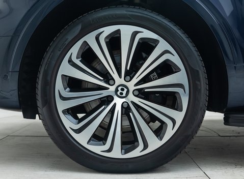 Bentley Bentayga V8 First Edition 32