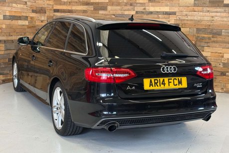 Audi A4 2.0 TFSI S line Estate 5dr Petrol S Tronic quattro Euro 5 (s/s) (211 ps) 4