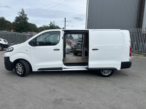 Vauxhall Vivaro L2H1 2900 DYNAMIC S/S 9