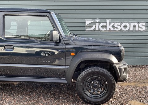 Suzuki Jimny SZ4 4