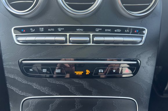 Mercedes-Benz GLC GLC 300 D 4MATIC AMG LINE PREMIUM PLUS 41