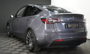 Tesla Model Y PERFORMANCE AWD Midnight Silver GROK AI Assistant 21" Alloys One Owner VATQ 3