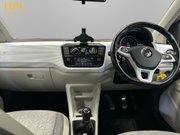 Volkswagen Up 1.0 beats Hatchback 5dr Petrol Manual Euro 6 (s/s) (65 ps) 2 Owners - Air C 19