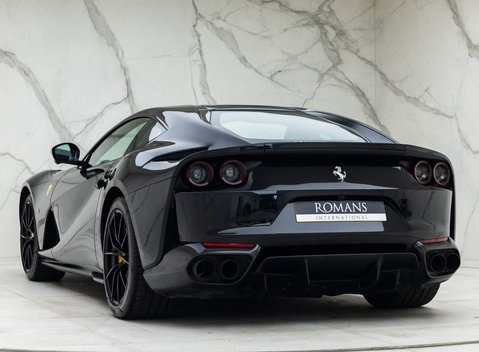 Ferrari 812 Superfast 4