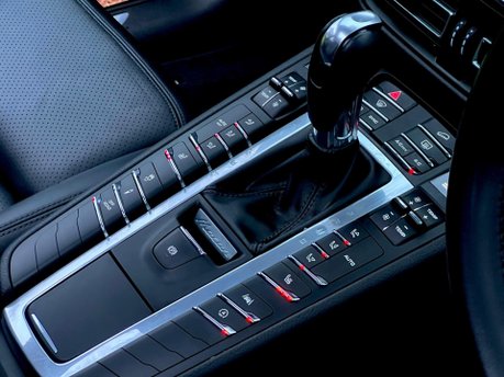 Porsche Macan S PDK 9