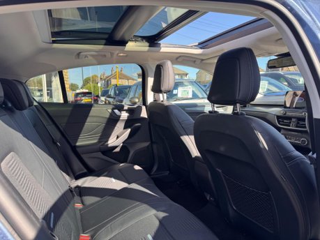 Ford Focus X 16