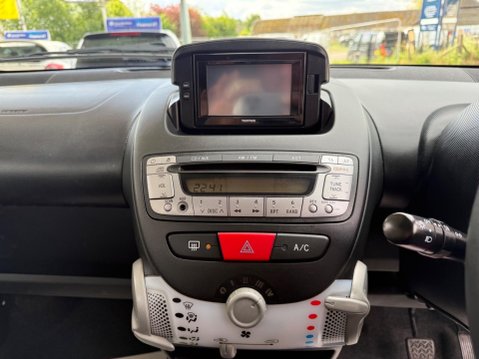 Toyota Aygo 1.0 VVT-i Move MultiMode Euro 5 5dr 26