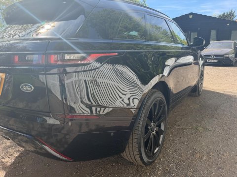 Land Rover Range Rover Velar R-DYNAMIC SE 24