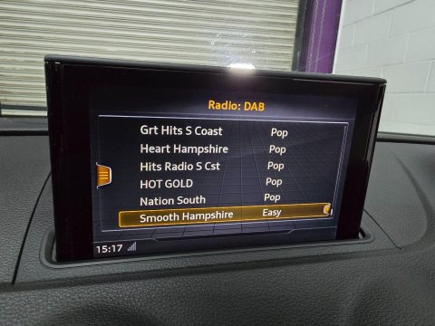 Audi A3 1.4 TFSI e-tron Sportback e-S Tronic Euro 6 5dr 8.8kWh 26