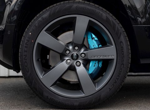 Land Rover Defender 90 V8 10