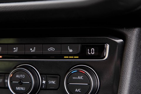 Volkswagen Tiguan R-LINE TECH TDI 4MOTION DSG 39