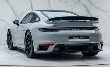 Porsche 911 Turbo S 7