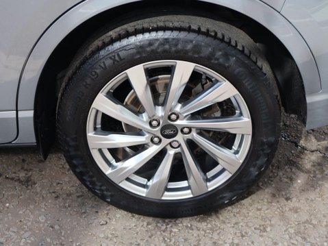 Ford Kuga 2.5h Duratec Vignale CVT Euro 6 (s/s) 5dr 26