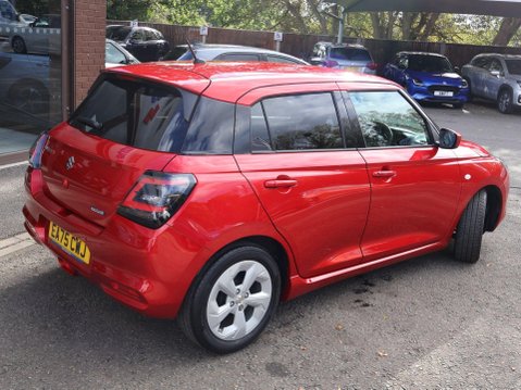 Suzuki Swift 1.2 MHEV Motion Euro 6 (s/s) 5dr 9